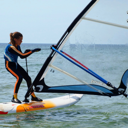 windsurfing kursus surfcamp kitesurfing samsø aktiv ferie 